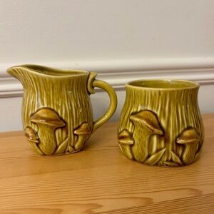 1970 Royal Sealy Mushroom Creamer and Sugar Set